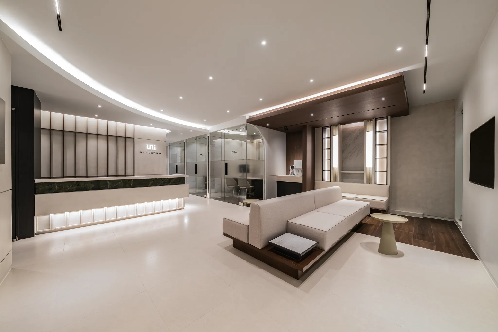 유니성형외과의원